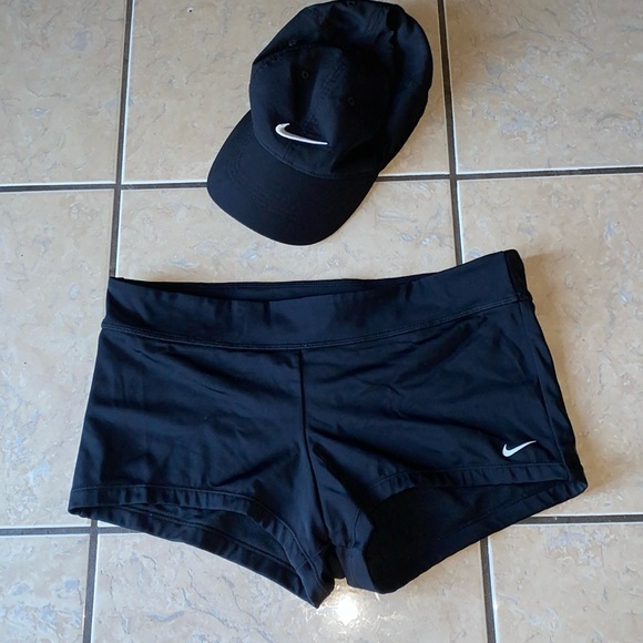 Nike Set - Picture 1 of 3